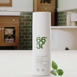 66°30 Soins Du Visage-Fluide Visage 6-en-1 Ultra-Hydratant - Cycle Jour - 50 ml